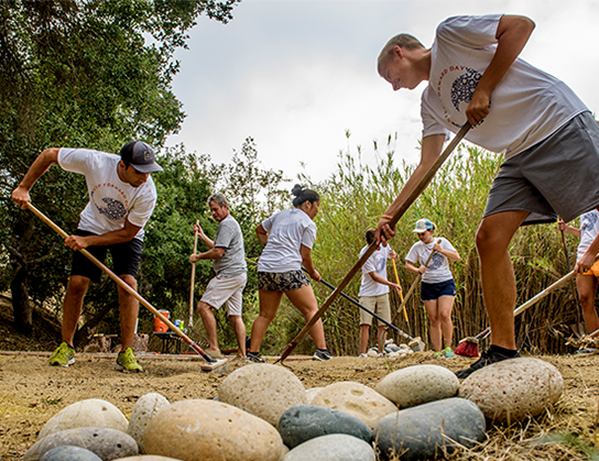 Pepperdine community participating in acts of service