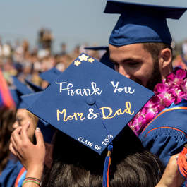 Seaver graduation cap "Thank You Mom and Dad"