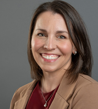 Lauren Amaro Faculty Profile