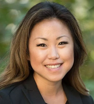 Sarah Lee's headshot