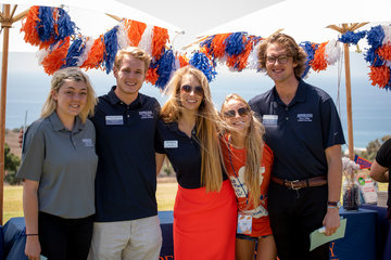 Seaver faculty and students on Alumni Park