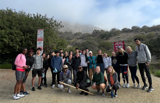 Seaver students gathered at a hike
