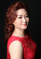 Grace Lee's headshot