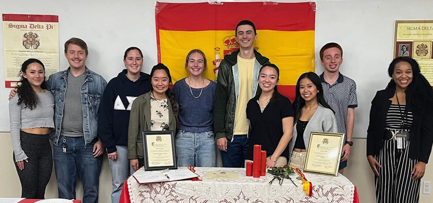 Sigma Delta Pi Honors Club