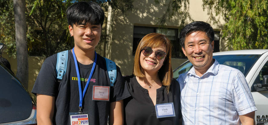 Pepperdine parents with students