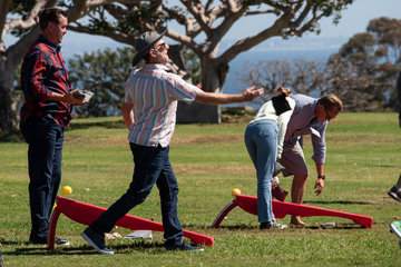 Students playing in Alumni Park